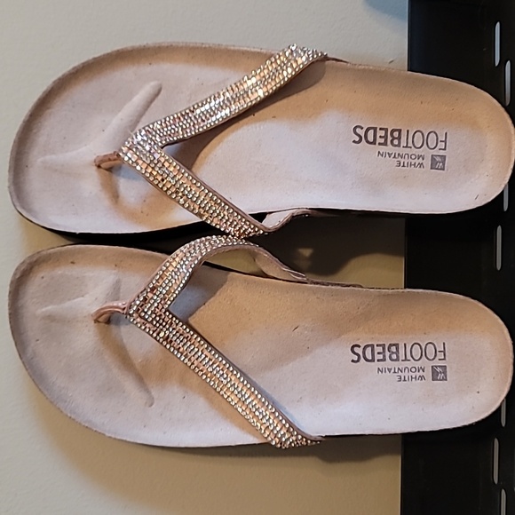 RHINESTONE Fip Fops women`s shoes Sandals White Mountain Footbeds - Picture 1 of 6